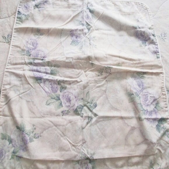 The Bay Twin Bed Comforter Reversible - Picture 5 of 9